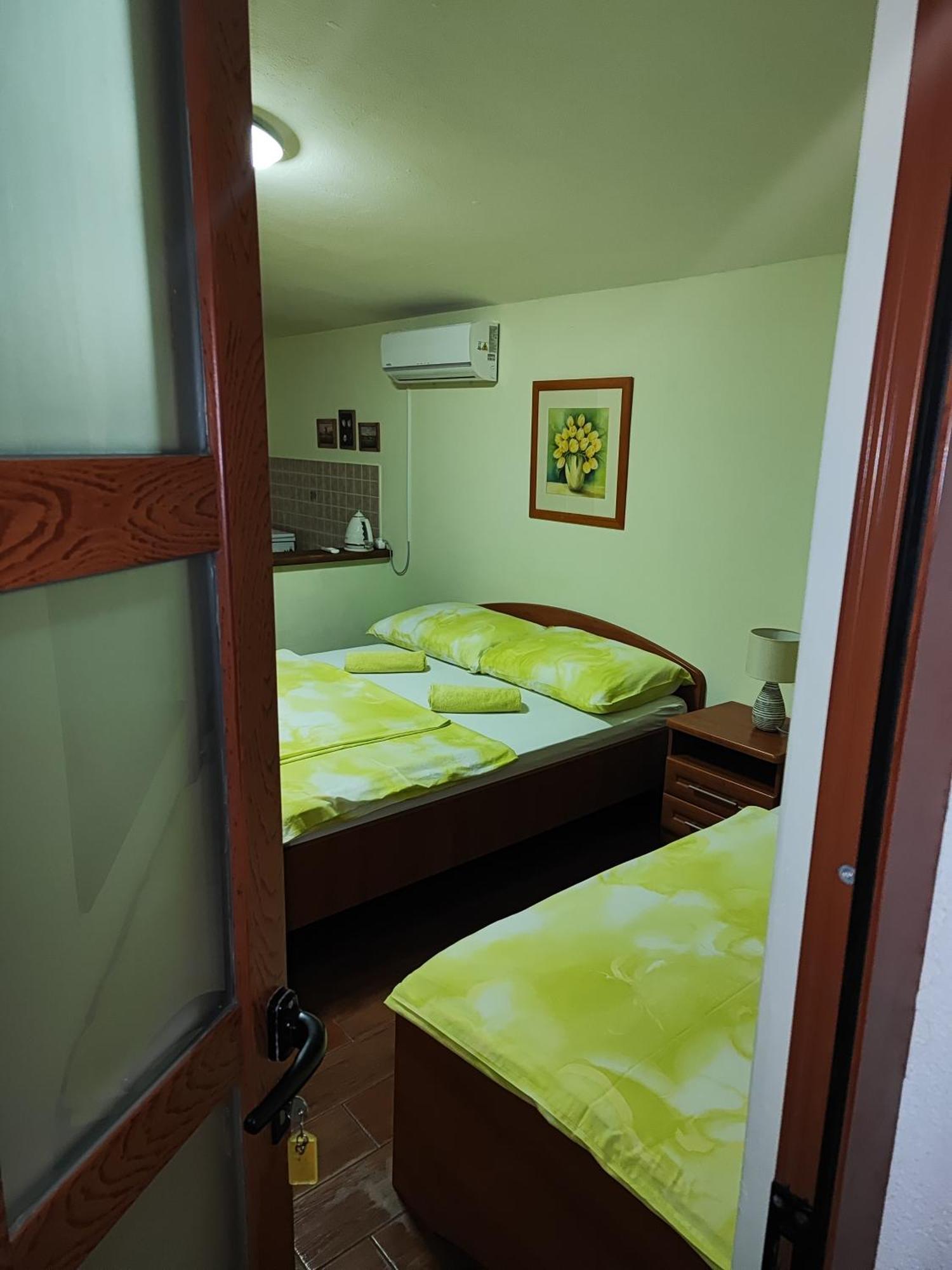 קרק Apartmani Am מראה חיצוני תמונה